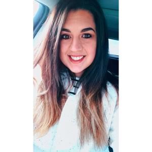 Meet your Posher, Alicia